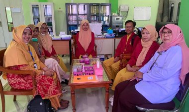 Kegiatan penyerahan Mahasiswa observasi lapangan di puskesmas rawat inap Kota Pontianak