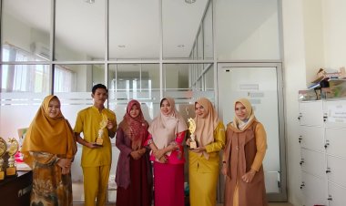 Mahasiswa Administrasi Kesehatan Raih 3 Piala Lomba Nasional